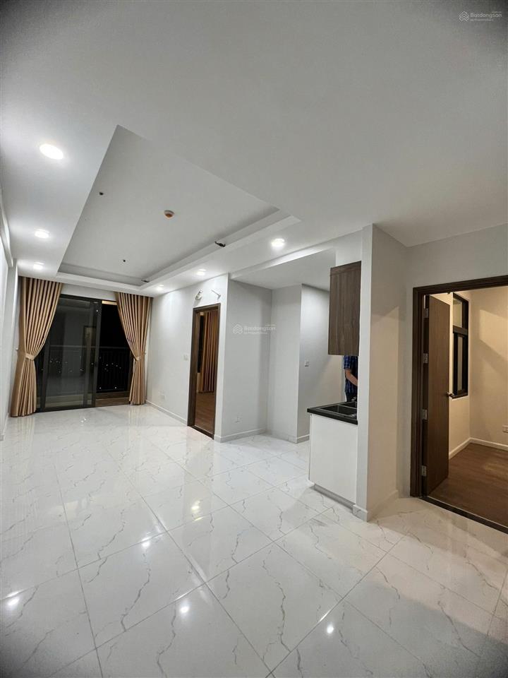 Bán lỗ căn 2pn có ban công  opal skyline