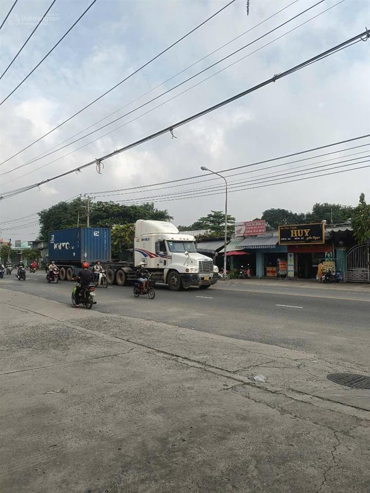 2 hécta, cách vincom 1km phường dĩ an hồ chí minh giá 400 tỷ