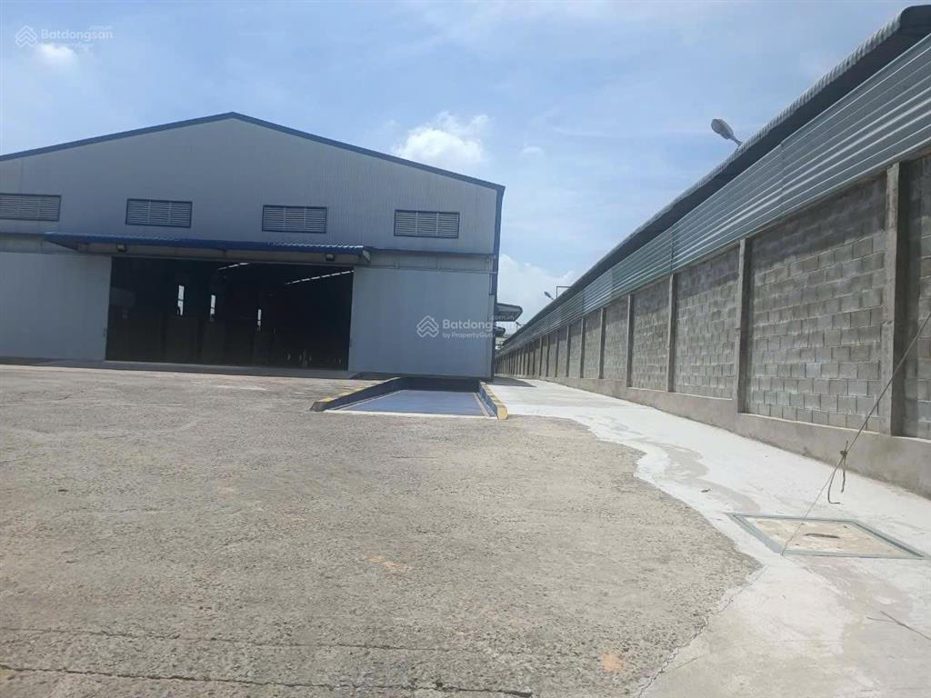 Chính chủ cần bán hoặc cho thuê xưởng 4656m2 ngang 34m trục chính