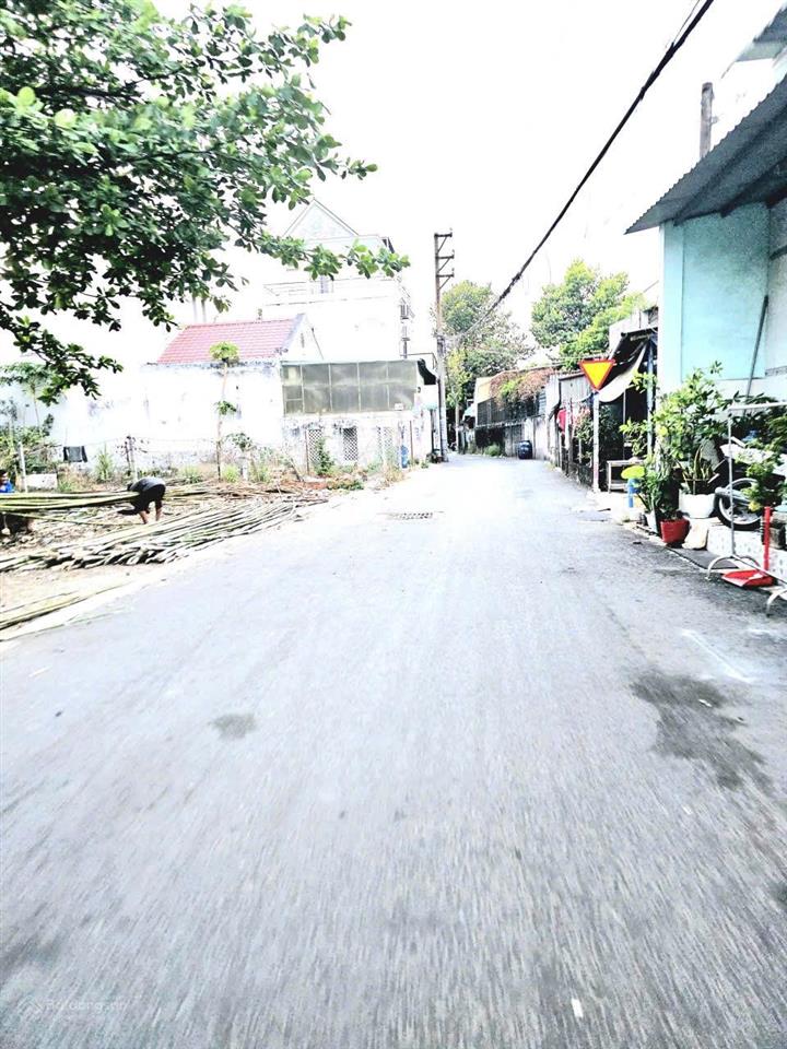 Chính chủ bán lô đất thổ cư 74m2 giá 4,7 tỷ đường võ thi sáu, đong hoà ,hcm mới