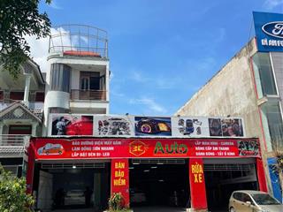 Chính chủ cần bán nhà 2 lầu và gara oto sát vincom 550