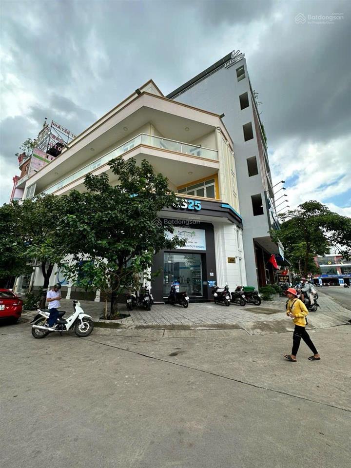 Chính chủ cần bán nhà mặt tiền kinh doanh ds9 tthc dĩ an