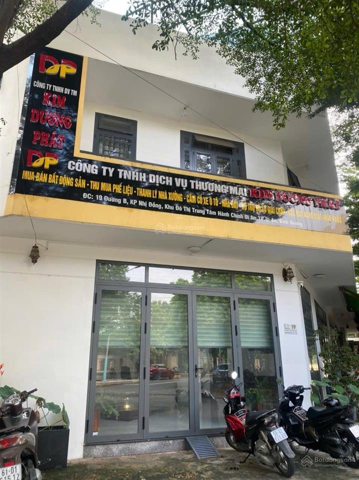 Chính chủ bán nhà đường b trung tâm hành chính, góc 2 mặt tiền