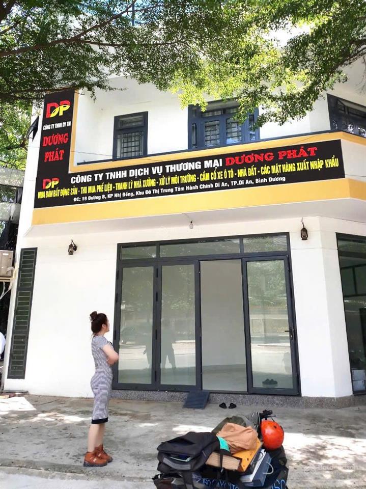 Chính chủ bán nhà đường b trung tâm hành chính, góc 2 mặt tiền