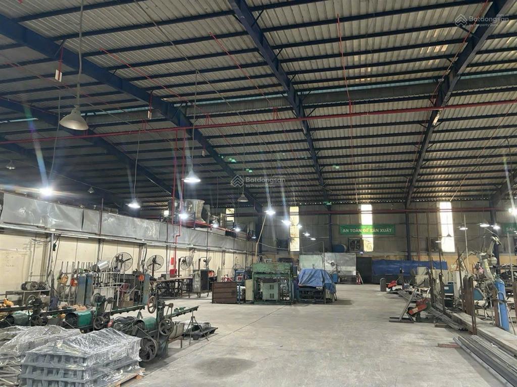 Cho thuê nhà xưởng phường tân bình, dĩ an, bình dương 7000m2 /295 triệu