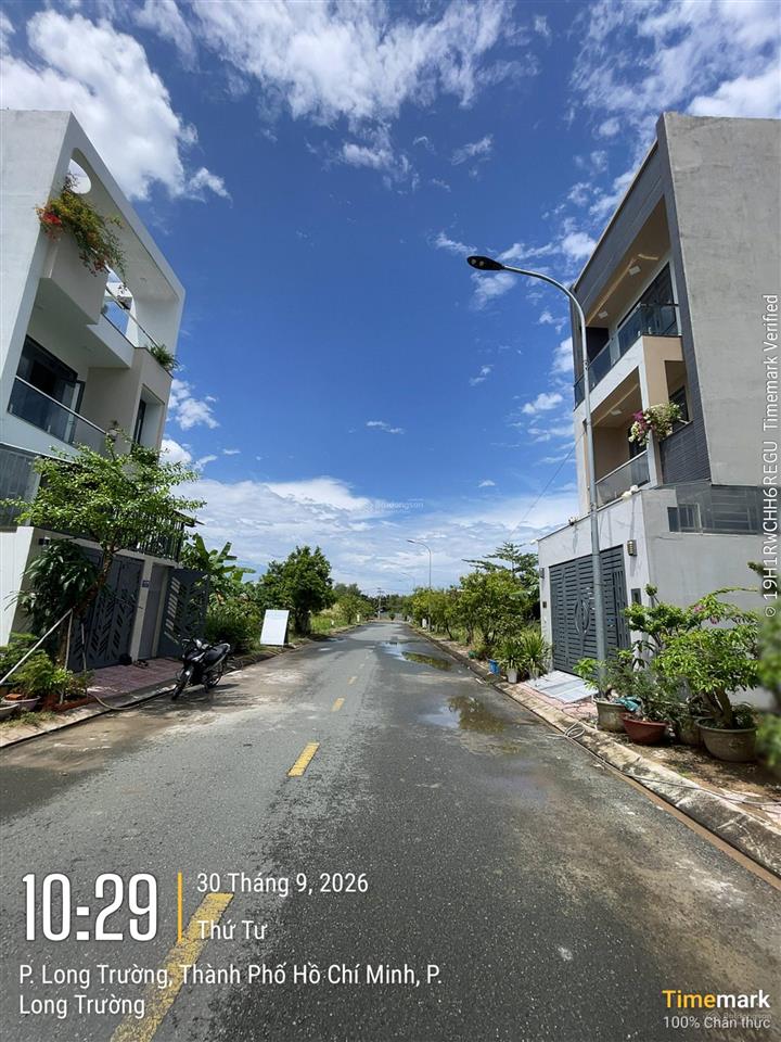 Ngộp bank bán nhanh lô đất centana dt 82.5m2 hướng bắc. đường 10m thông sạch đẹp giá chỉ 4,75 tỷ