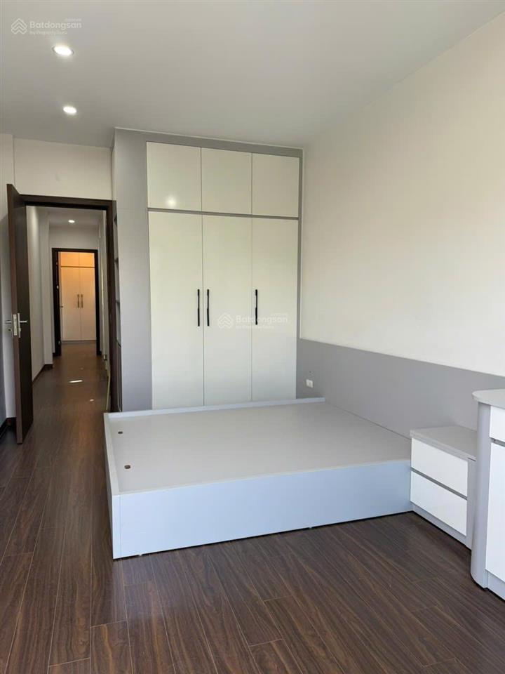 Chính chủ bán nhà 6 tầng, đường ô tô tránh có vỉa hè khu tái định cư nhổn phường xuân phương.