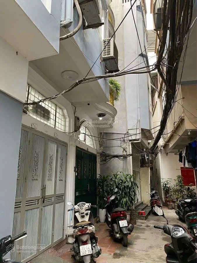 Chính chủ bán nhà riêng tại ngõ 318 đê la thành, 9.8 tỷ, 35m2