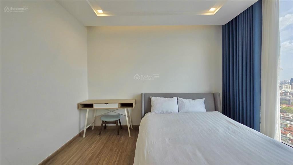 Bán căn góc 121m² tầng 21 view 02 hồ giá 23,0 tỷ (0913 809 ***)