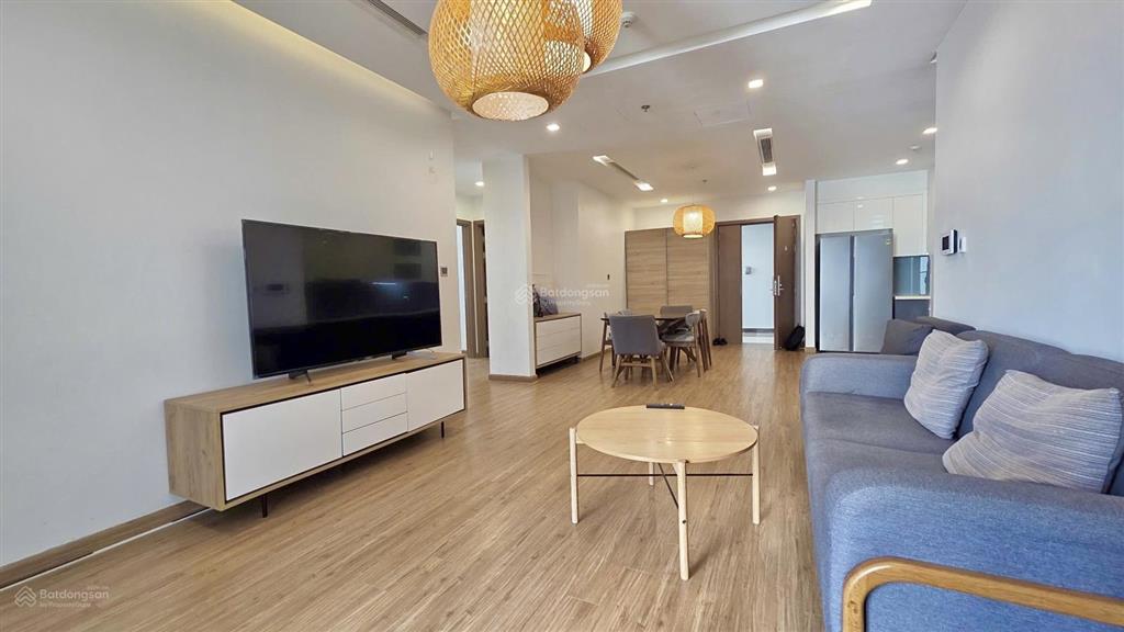 Bán căn góc 121m² tầng 21 view 02 hồ giá 23,0 tỷ (0913 809 ***)