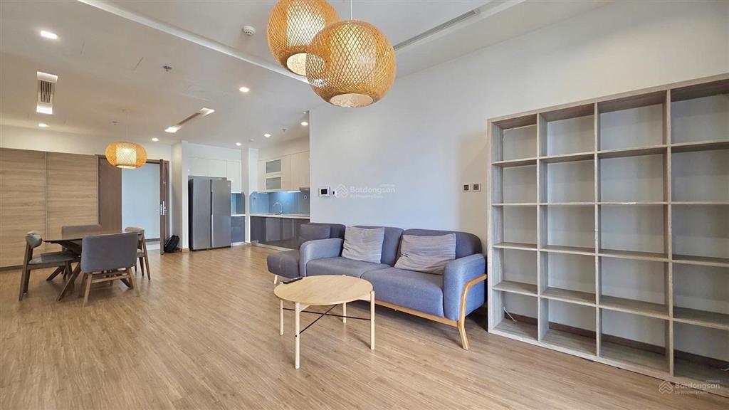 Bán căn góc 121m² tầng 21 view 02 hồ giá 23,0 tỷ (0913 809 ***)