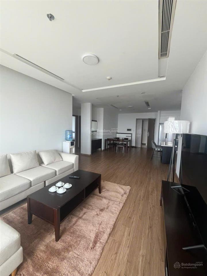 Tôi bán căn hộ 03 phòng ngủ góc đông nam m3 view 02 hồ