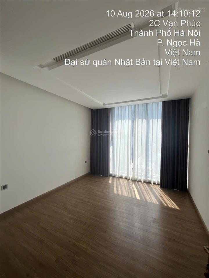 Bán gấp căn hộ cc 3pn, 3wc tại 29 liễu giai, ba đình, hà nội, 28 tỷ vnd, 119,4 m2