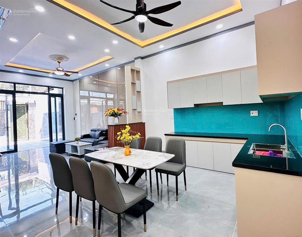 Bán nhà lầu thổ cư ngay ubnd phường trảng dài  dt 5x21  chỉ 4 tỷ 380