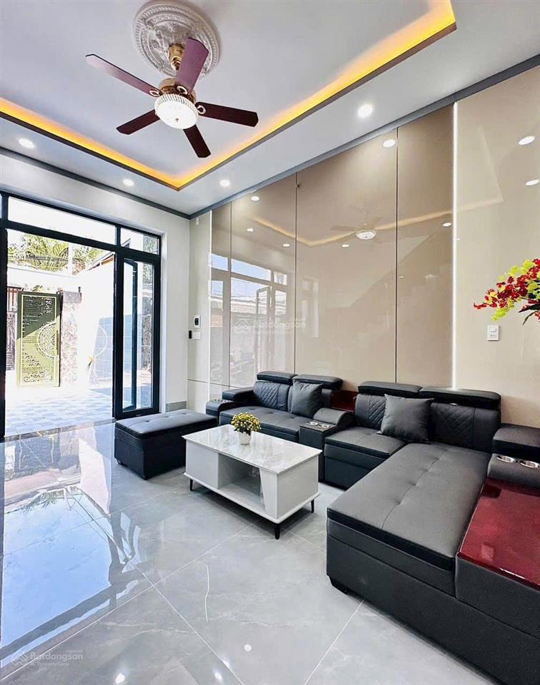 Bán nhà lầu thổ cư ngay ubnd phường trảng dài  dt 5x21  chỉ 4 tỷ 380