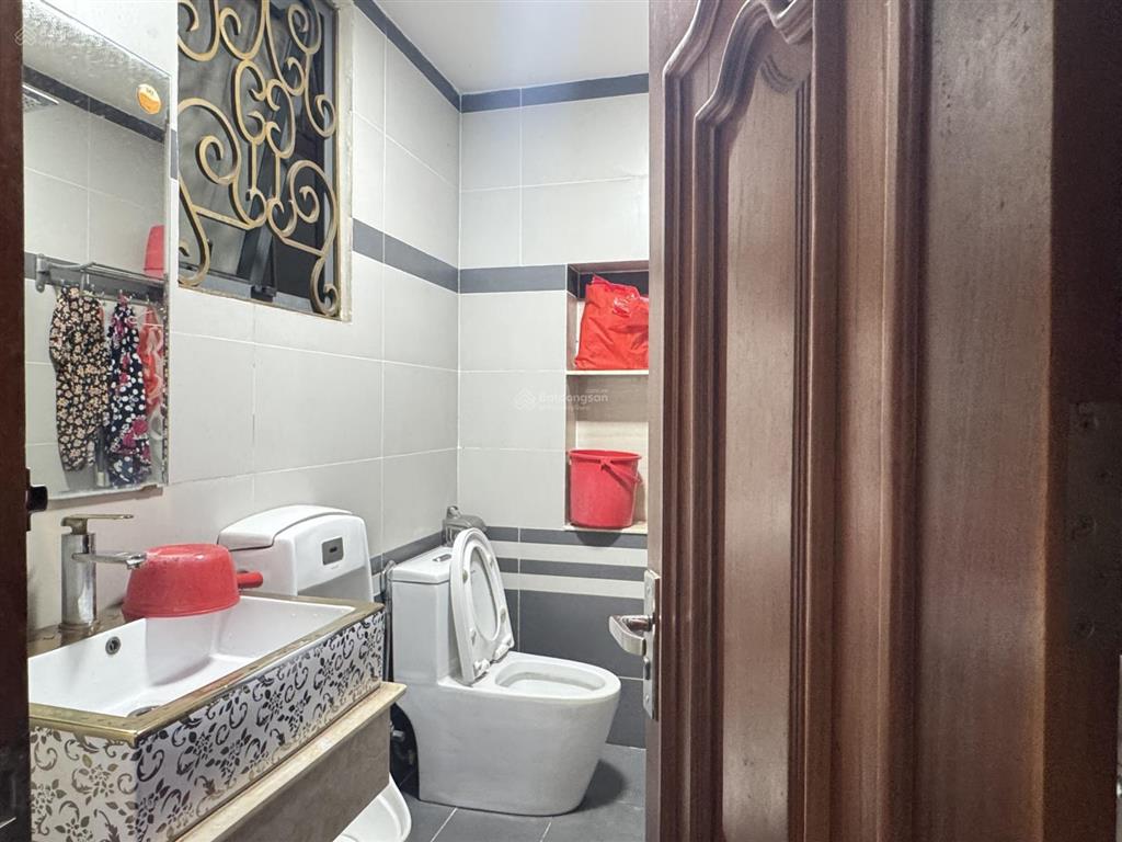 Biệt thự 3 tầng mái ngói trung tâm biên hòa  chỉ 9,2 tỷ