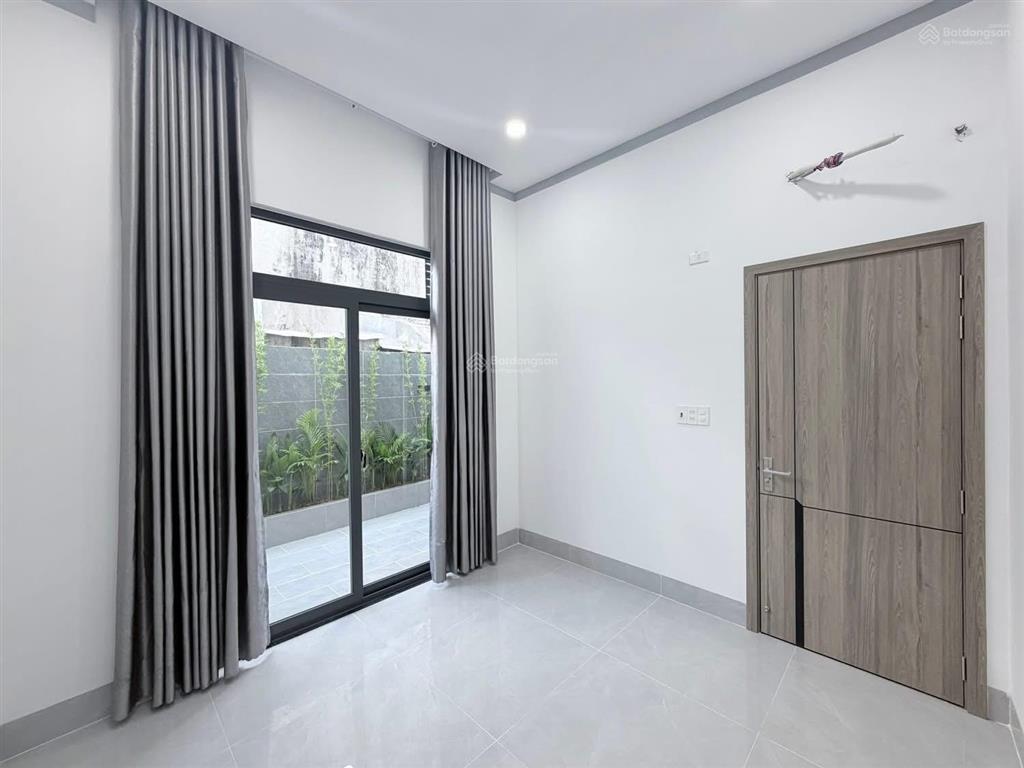 Nhà lầu thổ cư hoàn công gần chợ phú thọ trảng dài  chỉ 4 tỷ 380