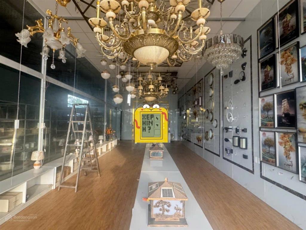 Bán shoroom gạch men 2.200m2 gần kcn thạnh phú đồng nai  27 tỷ