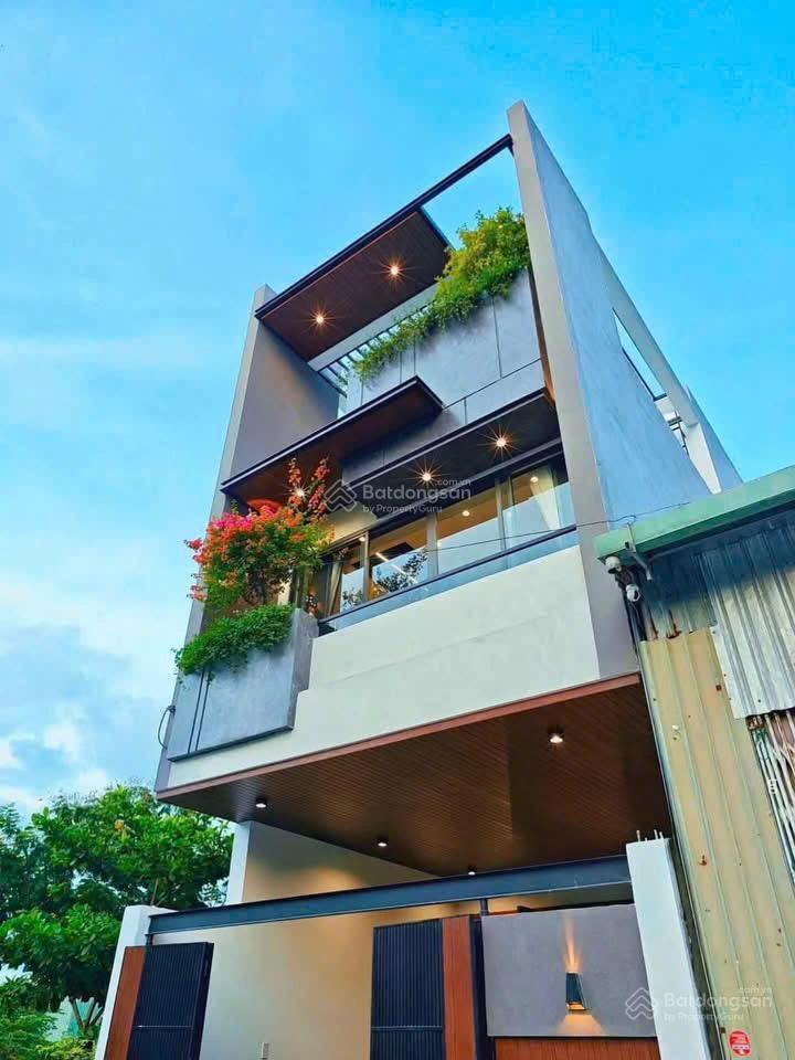 Nhà luxury ngay chợ phú thọ trảng dài 140m²  chỉ 4 tỷ 550