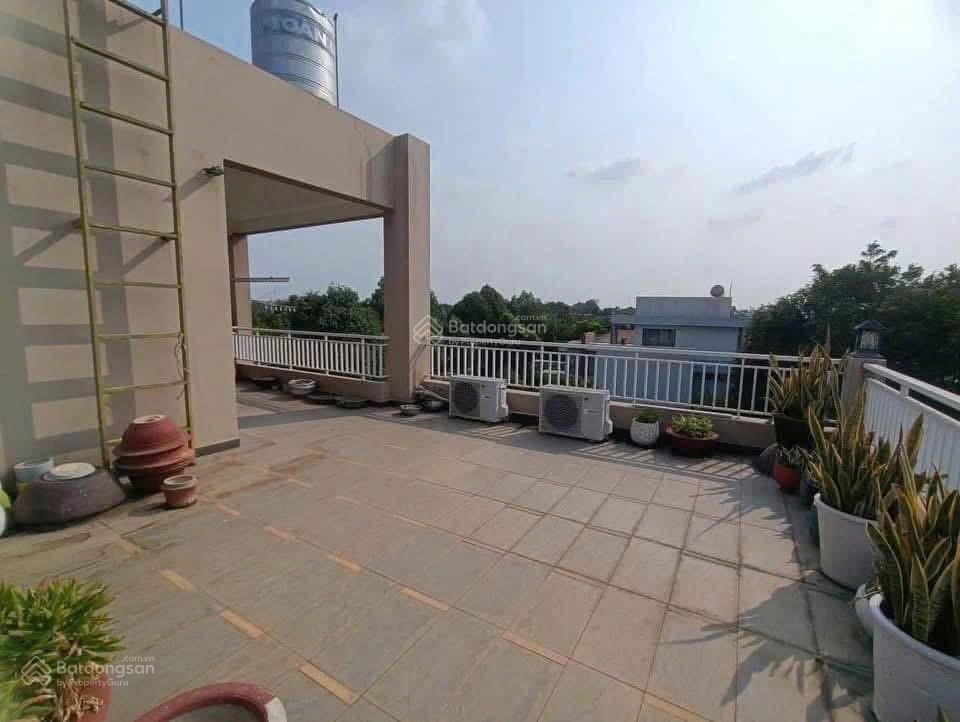 Villa sang trọng mặt tiền đường nguyễn thành phương gần sông đồng nai p. thống nhất, biên hòa