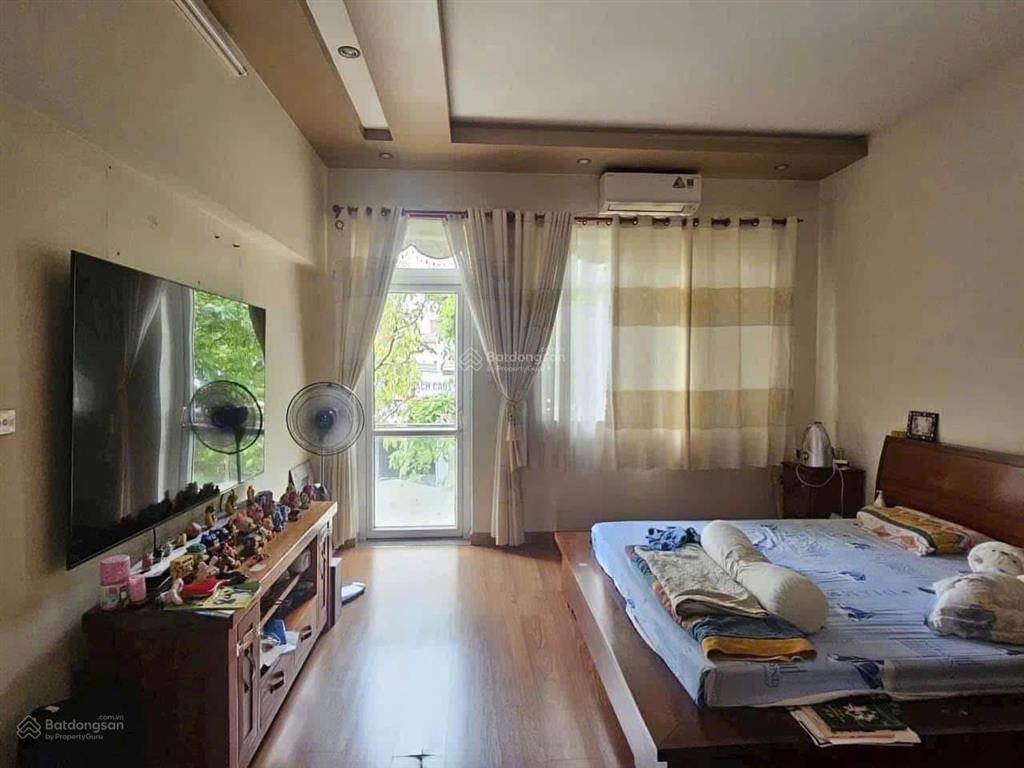 Villa sang trọng mặt tiền đường nguyễn thành phương gần sông đồng nai p. thống nhất, biên hòa