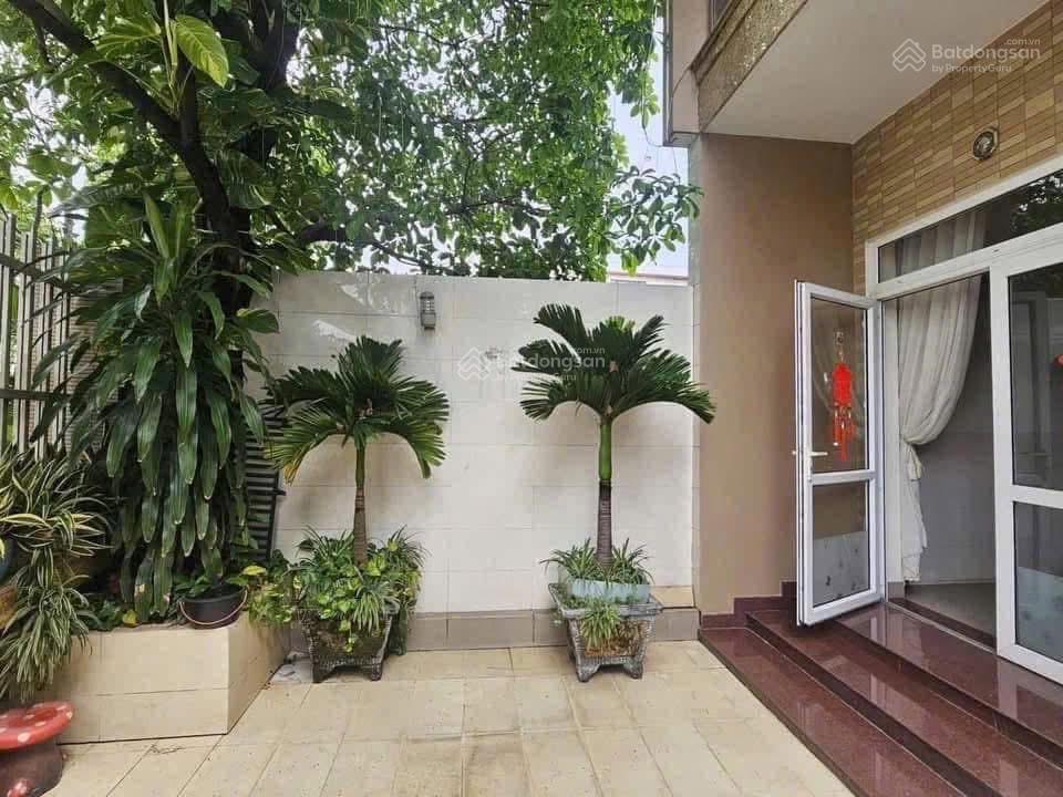 Villa sang trọng mặt tiền đường nguyễn thành phương gần sông đồng nai p. thống nhất, biên hòa