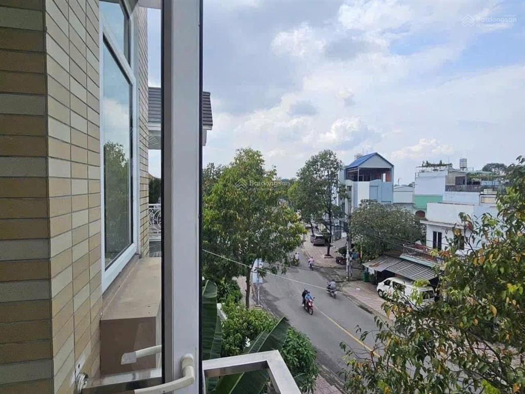 Villa sang trọng mặt tiền đường nguyễn thành phương gần sông đồng nai p. thống nhất, biên hòa