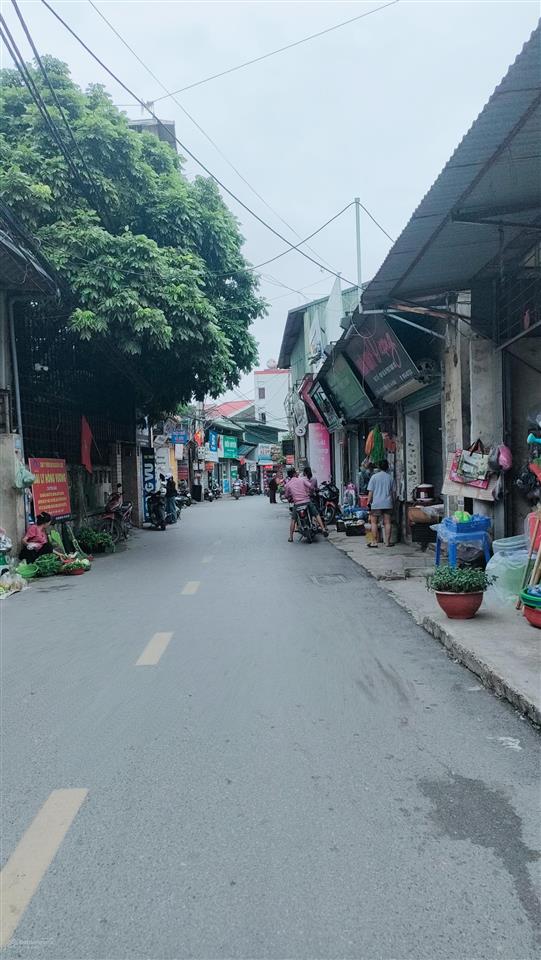 Bán nhà 4 tầng đất thổ cư tại phường dương nội hà đông hà nội cách đường lê trọng tấn 200m