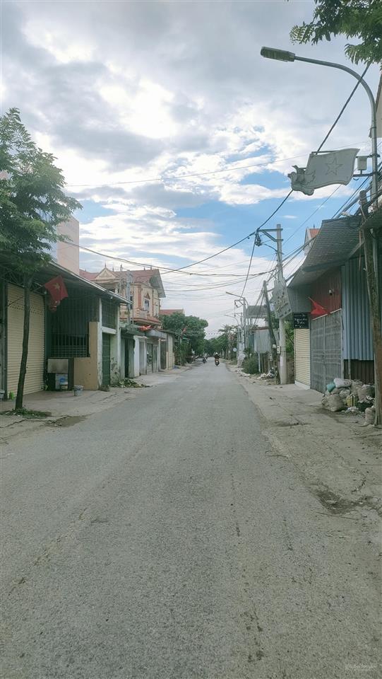 Lô góc kho xưởng đất thổ cư ngõ thông ô tô tải đỗ cửa tại xã hưng đạo, đại thành, quốc oai, hà nội