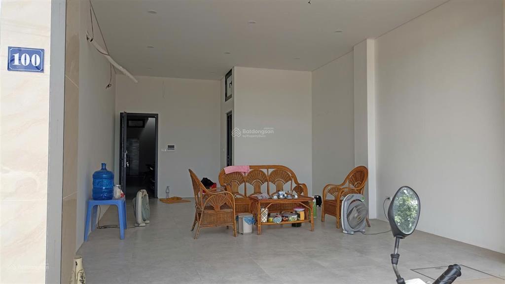 Cho thuê cửa hàng 120 m2 mặt tiền 7m ở mặt đường đê quai tứ liên, phường hồng hà, hà nội