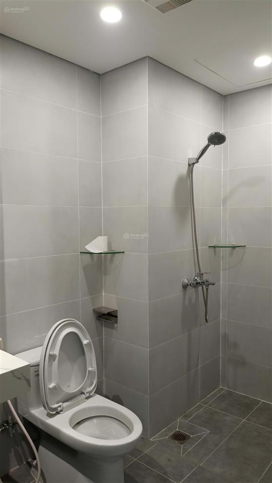 Cho thuê căn hộ mini 27 m2 tại đường đê quai, tứ liên