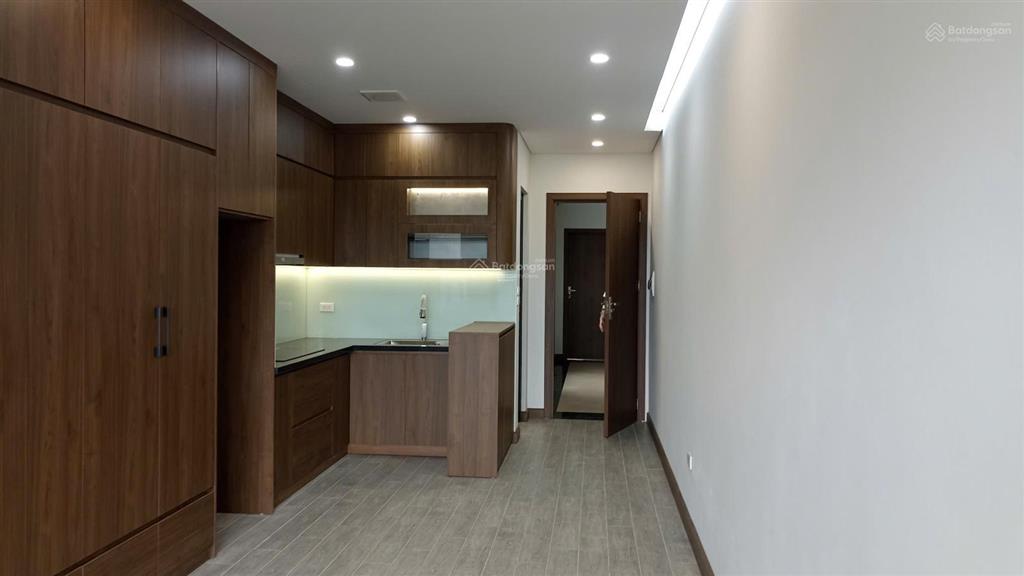 Cho thuê căn hộ mini 27 m2 tại đường đê quai, tứ liên