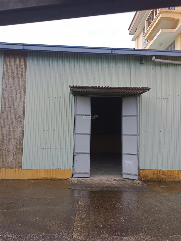 Cho thuê 186 m2 nhà kho tại cụm công nghiệp trại gà phú minh, phú diễn