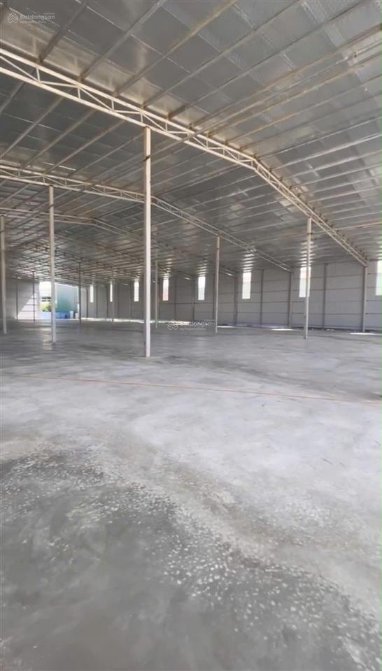 Cho thuê 1500 m2 kho xưởng tại km 16 đại lộ thăng long, quốc oai, hà nội