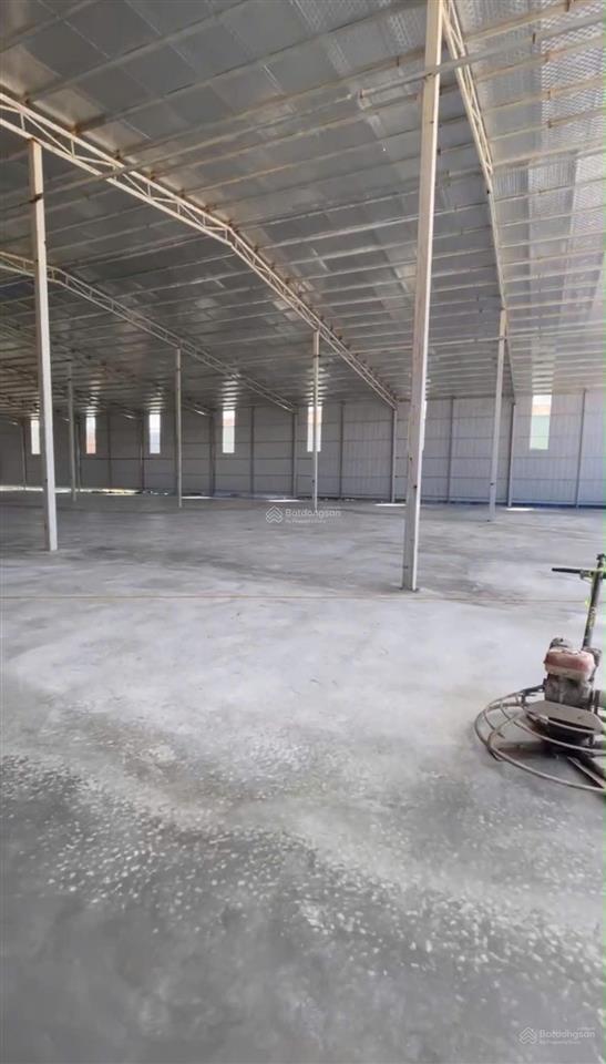 Cho thuê 1500 m2 kho xưởng tại km 16 đại lộ thăng long, quốc oai, hà nội