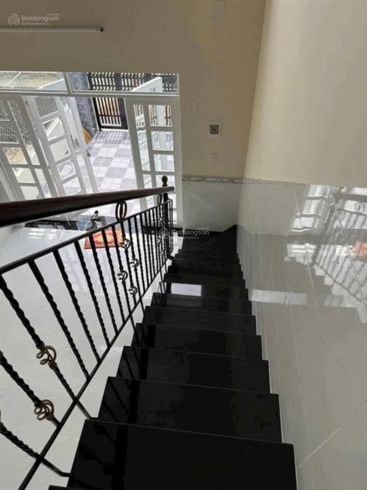 Chủ bán nhà mới cấp 4 mt nguyễn văn quá p. khánh hậu tp tân an dt 4x20m giá 1,880 tỷ. 0908 951 ***