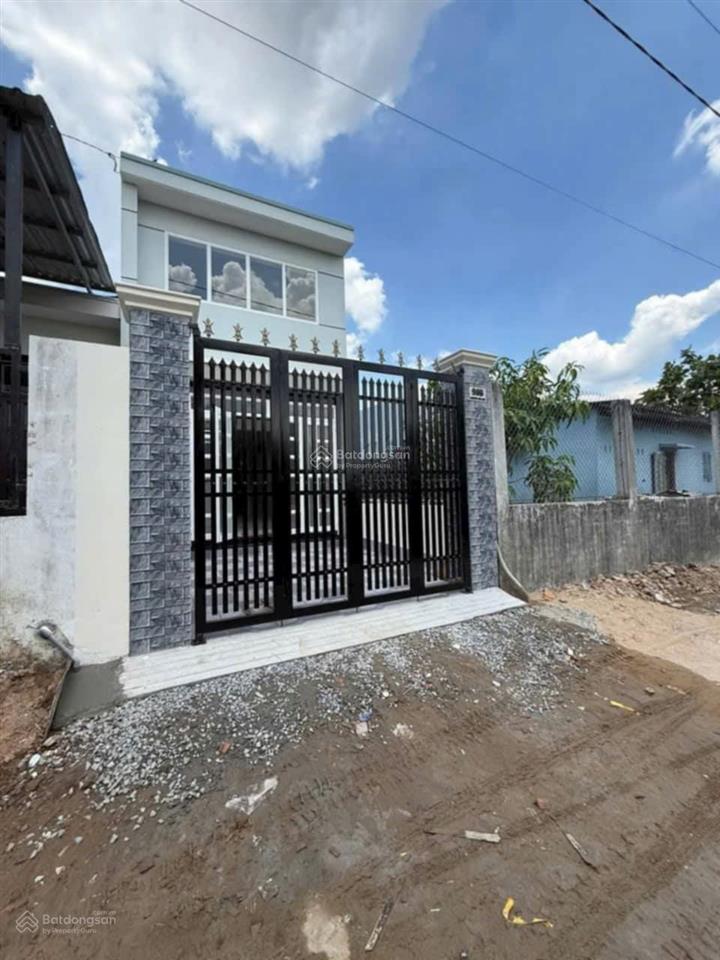 Chủ bán nhà mới cấp 4 mt nguyễn văn quá p. khánh hậu tp tân an dt 4x20m giá 1,880 tỷ. 0908 951 ***