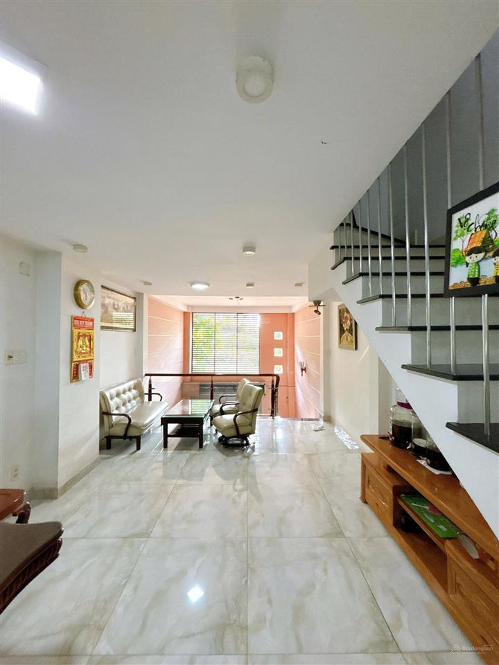 Bán nhà hẻm xe hơi hà thị đát gần aeon tân phú, dt 4x17m, đúc 1 lửng 2 lầu sân thượng, giá 9,8 tỷ