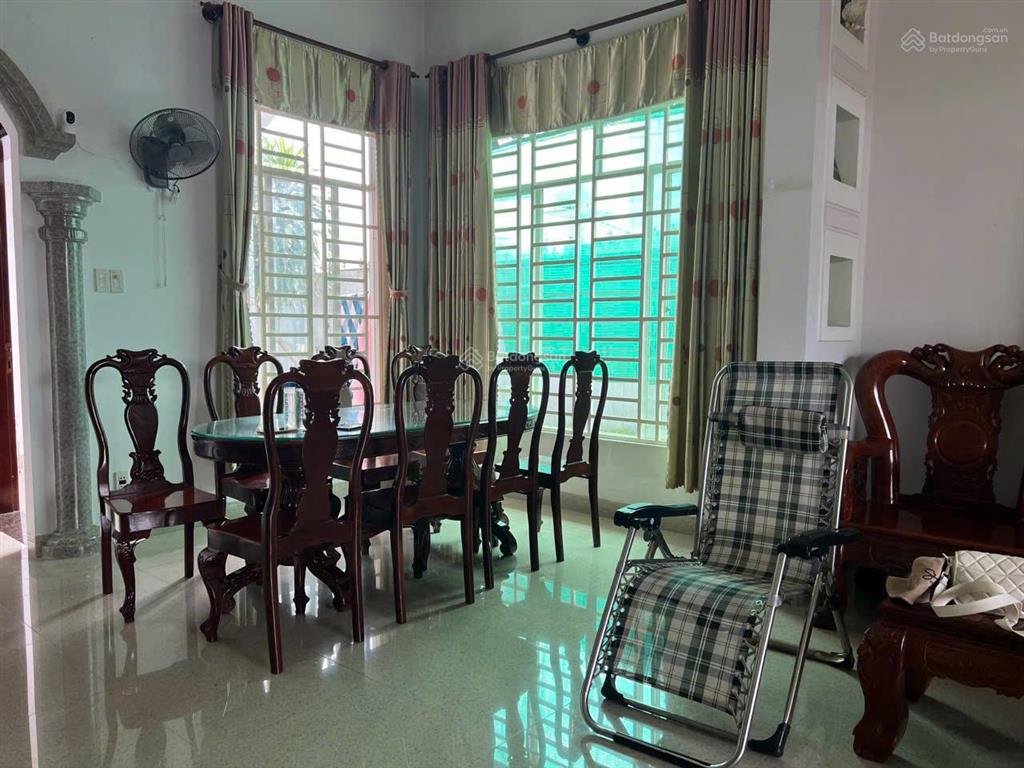 Cho thuê nhà nguyên căn 300m2 rộng rãi thoáng mát khu tđc long an long thành