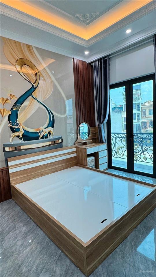 Bán nhà ngõ trần hưng đạo, phủ lý, 4 tầng full nội thất, thang máy, ô tô vào tận nhà, giá 3.7 tỷ