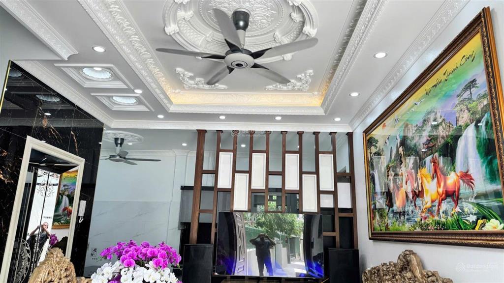 Bán nhà ngõ trần hưng đạo, phủ lý, 4 tầng full nội thất, thang máy, ô tô vào tận nhà, giá 3.7 tỷ