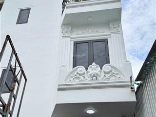 Bán nhà ngõ trần hưng đạo, phủ lý, 4 tầng full nội thất, thang máy, ô tô vào tận nhà, giá 3.95 tỷ