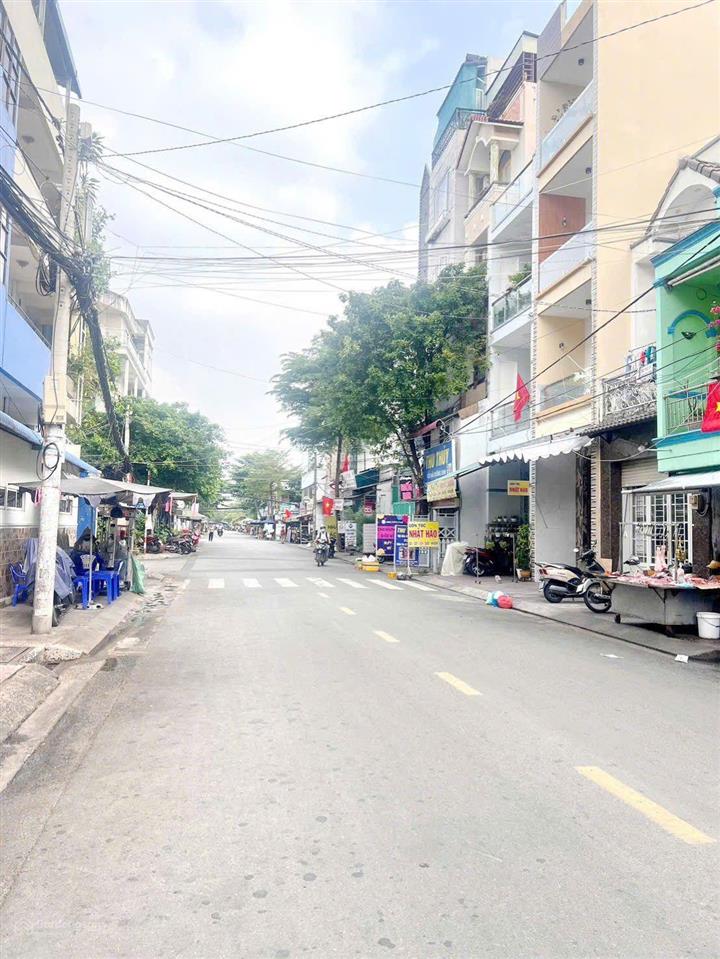 10tỷ thương lượng chính chủ bán gấp nhà mặt tiền đường đường đông hồ sát chợ phạm thế hiển p4 q8