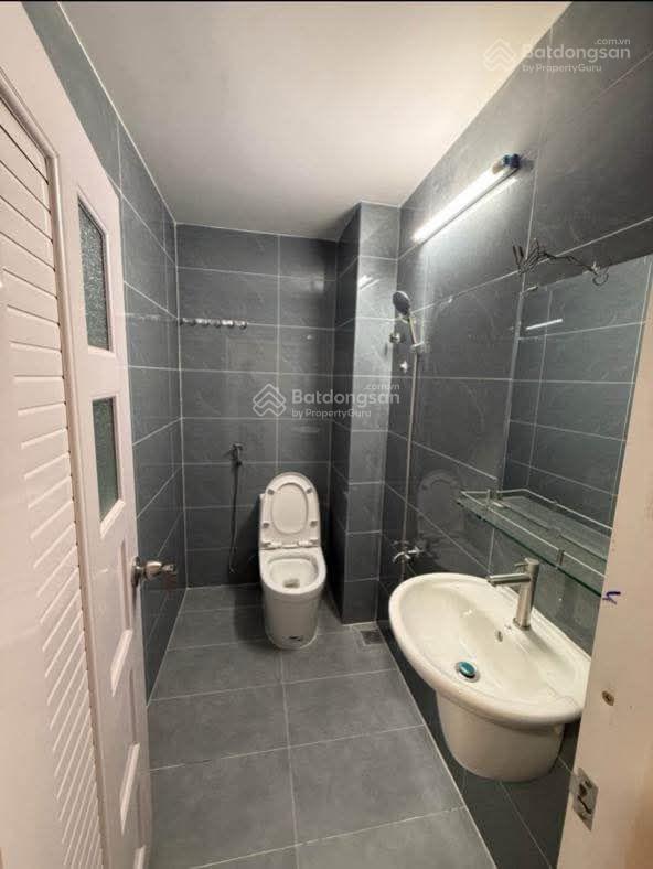 8tỷ8 thương lượng chính chủ bán nhà mặt tiền đường nhựa 12m xác chợ phạm thế hiển p4 q8