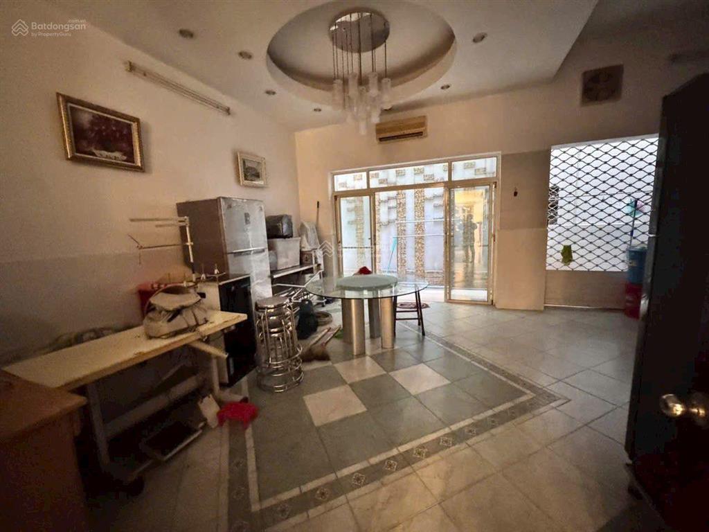 32 tỷ thương lượng chính chủ cần bán 2 căn liền nhau 8x24m vị gần mặt tiền đường phạm hùng