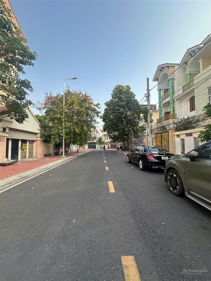 Bán nhà mặt phố tại cao lỗ, 13,5 tỷ, 80m2, uy tín, giá siêu hời