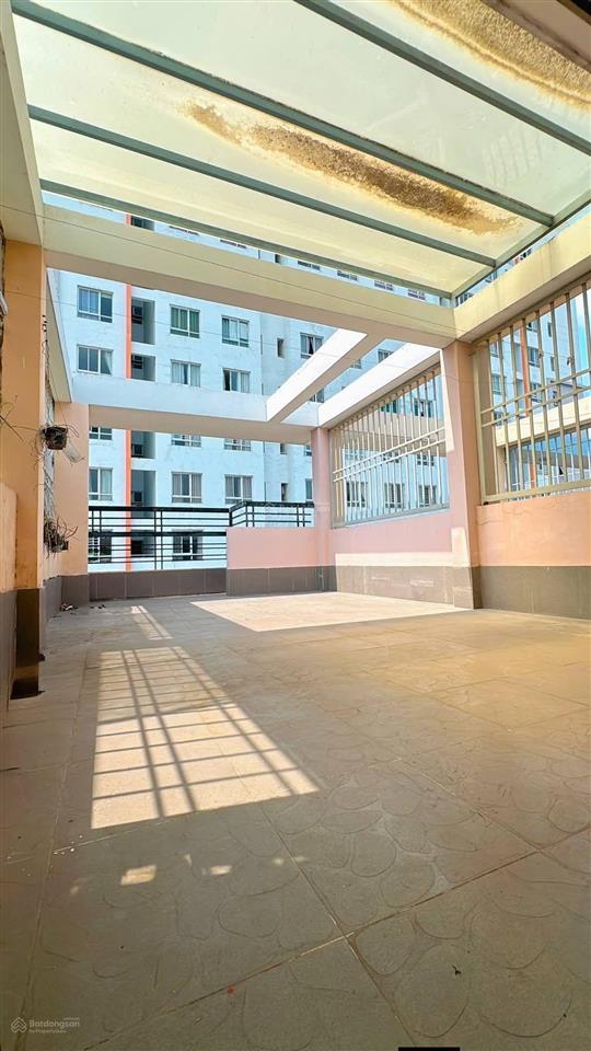 11ty8 thương lượng chính chủ bán nhà mặt tiền đường nội khu dân cư bông sao