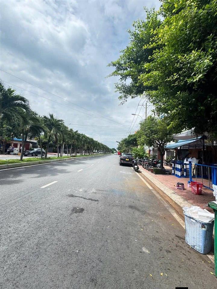 15 tỷ 9 tl bán nhà mặt tiền đường trần thị ngôi, đường nhựa 32m, gần tttm parc mall