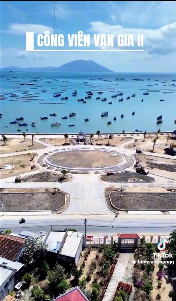 Bán đất nhanh tặng nhà mặt tiền biển đường trần hưng đạo  xã vạn ninh  kkt bắc vân phong