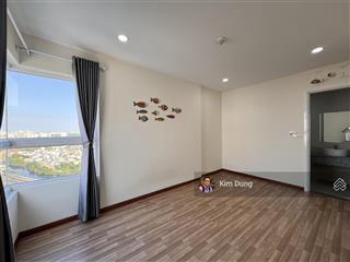 Cho thuê căn hộ 2pn2wc diamond riverside giá 8 triệu có sẵn máy lạnh, rèm, nước nóng